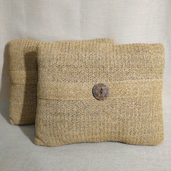 Burlap Pillows / Wooden Buttons (set of 2) - Picture 1 of 9